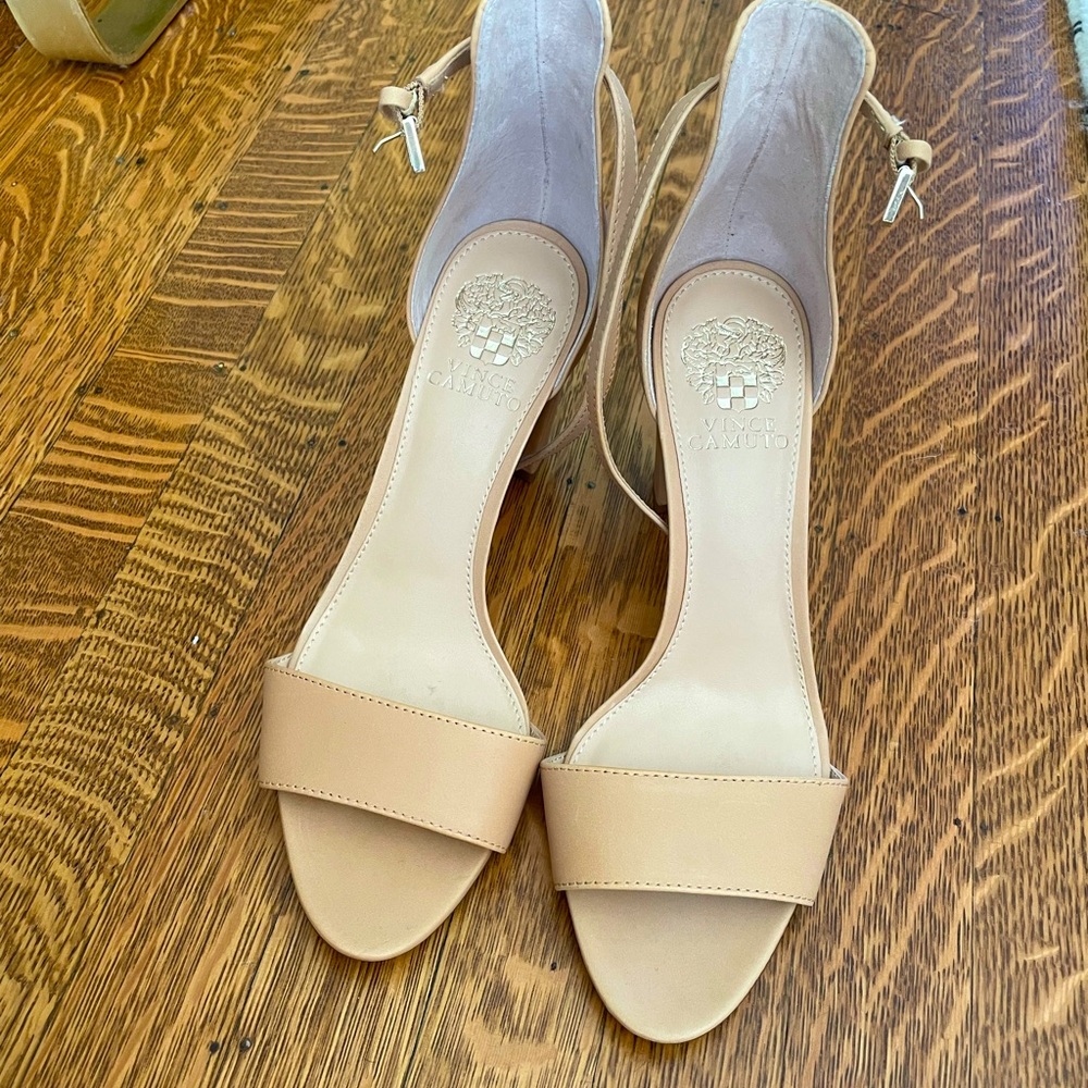 NWOT Vince Camuto Leather Heels